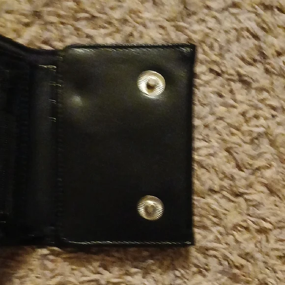 Black Skull Design Wallet - Picture 6 of 6